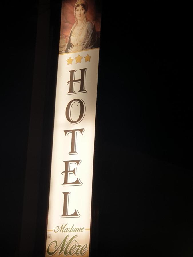 Hotel Madame Mere Saint-Florent  Esterno foto