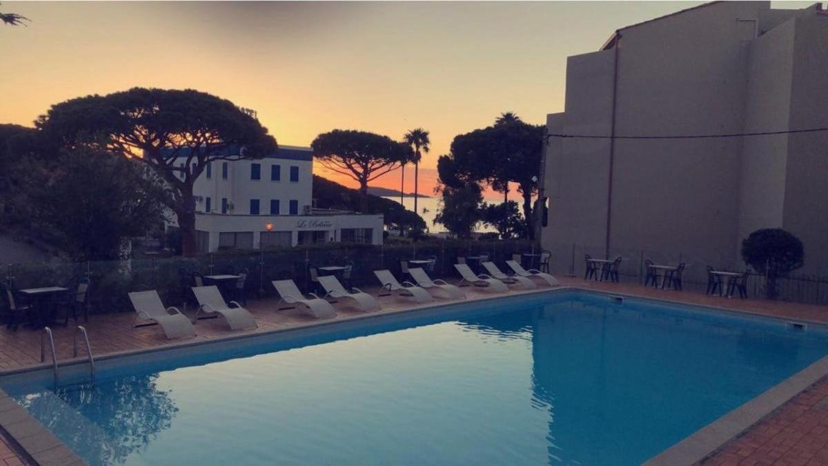 Hotel Madame Mere Saint-Florent  Esterno foto