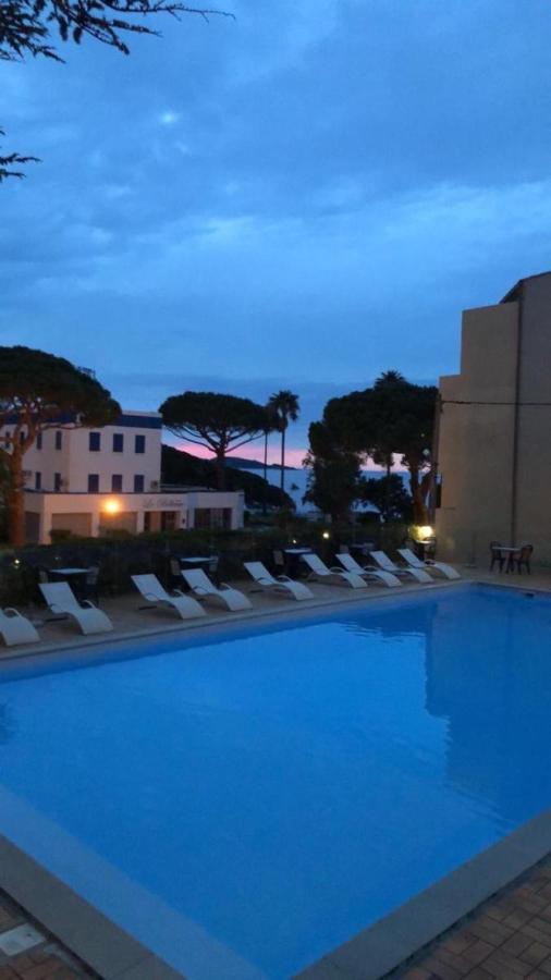 Hotel Madame Mere Saint-Florent  Esterno foto